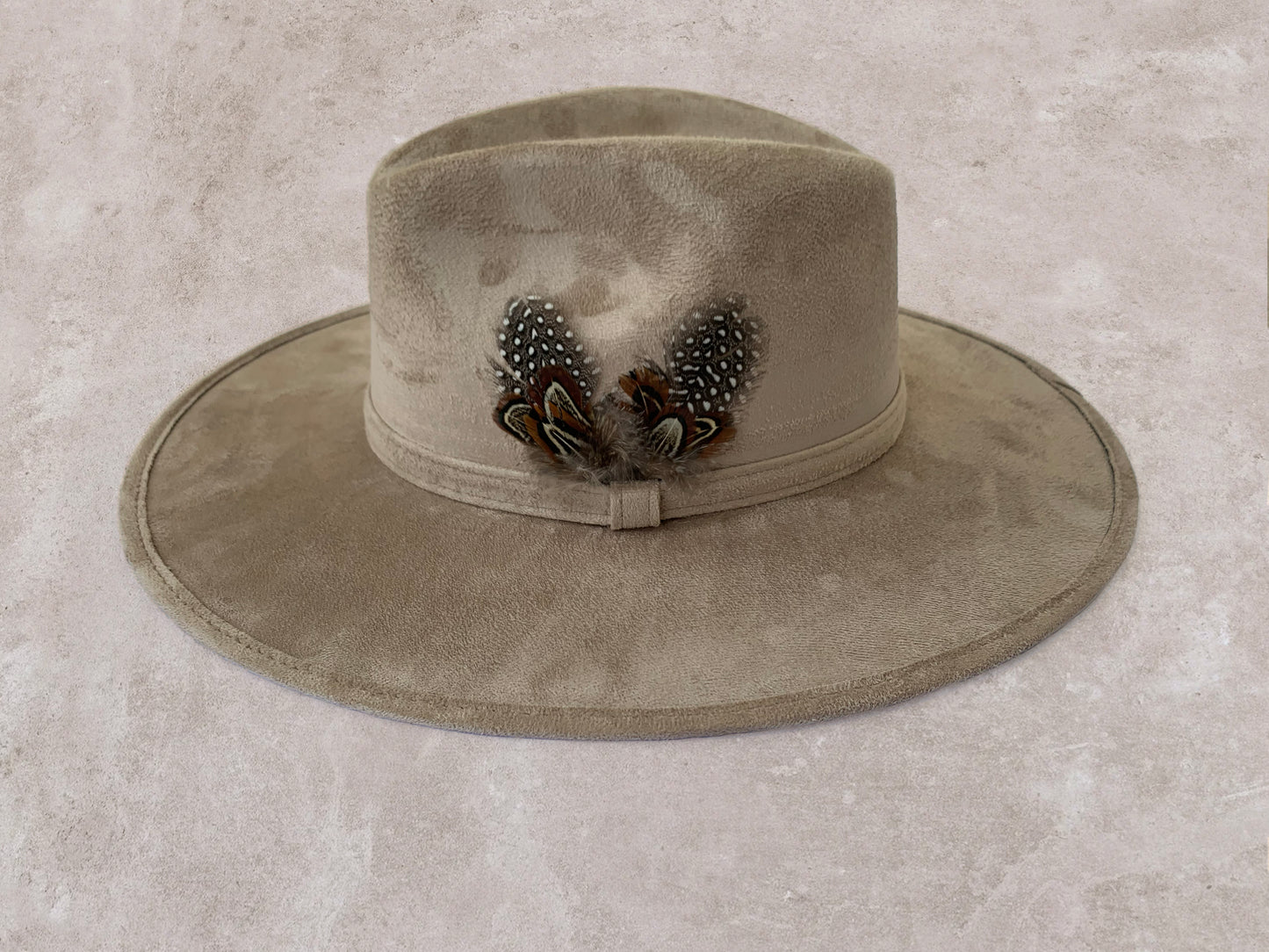 Sombrero Indy con Plumas