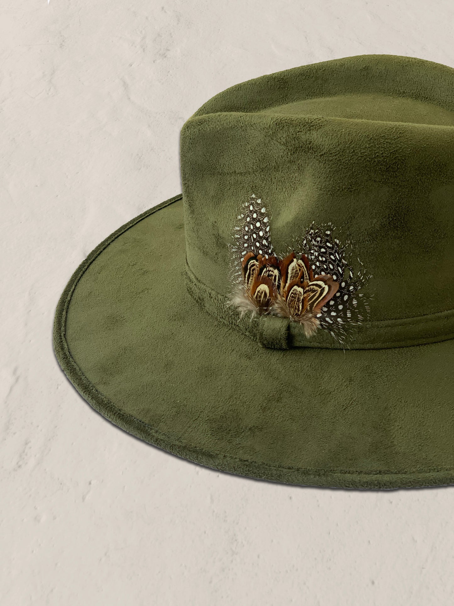 Sombrero Indy con Plumas