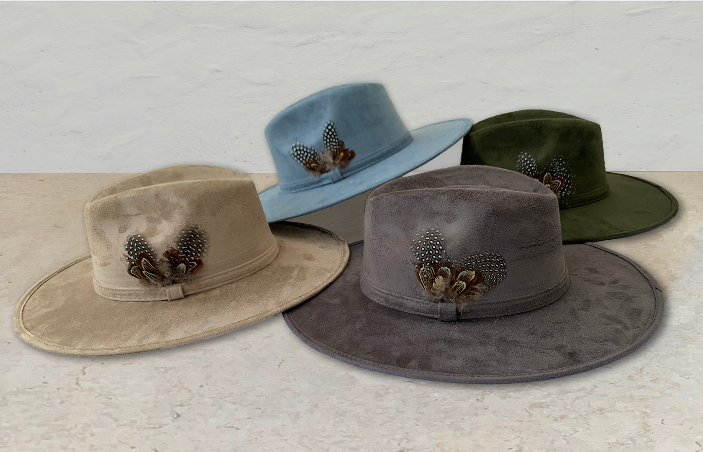 Sombrero Indy con Plumas